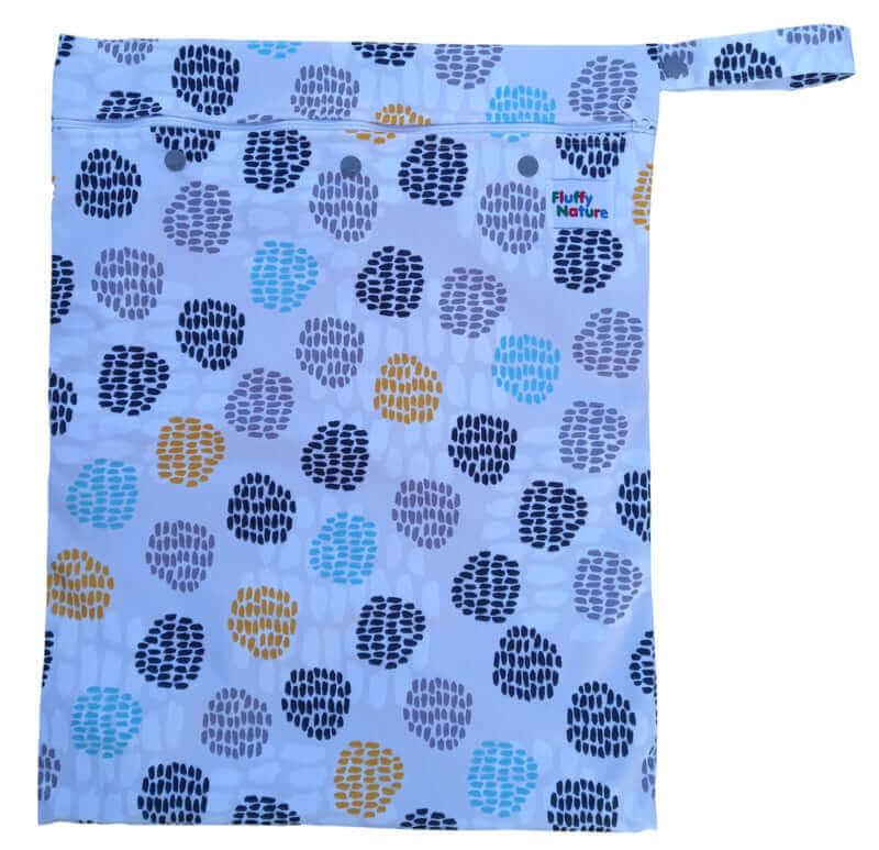Fluffy Nature Wetbag Stones mit einknöpfbarem Wäschenetz - Windelposchi