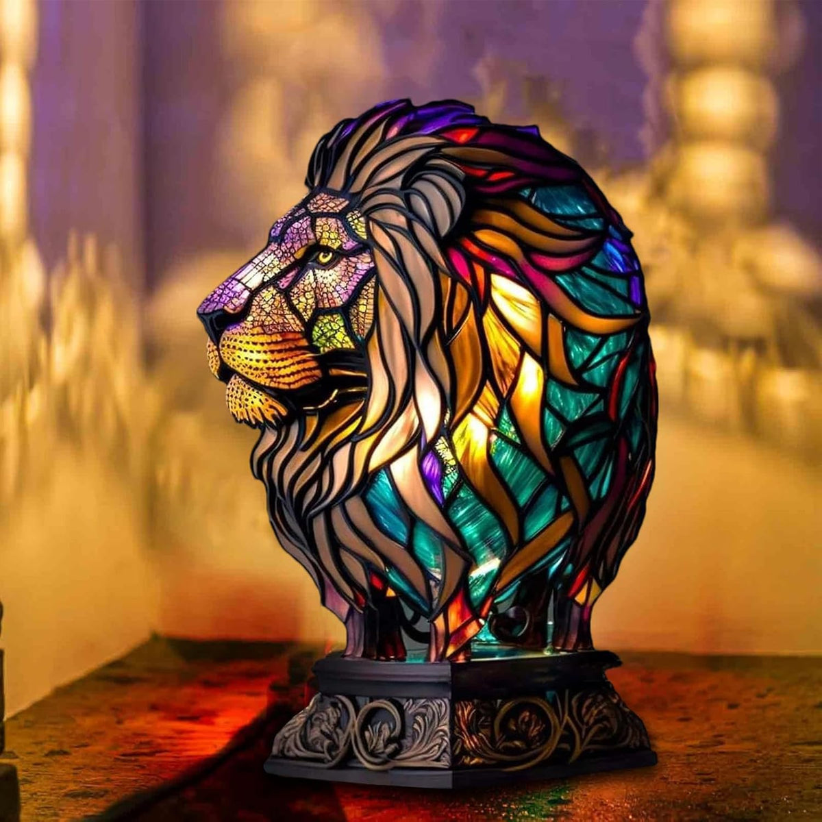 LeuchtLöwe - handgefertigte Lampe, die Herzen erstrahlen lässt