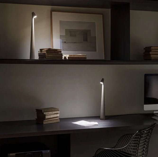 | Wiederaufladbare tragbare LED-Tischlampe