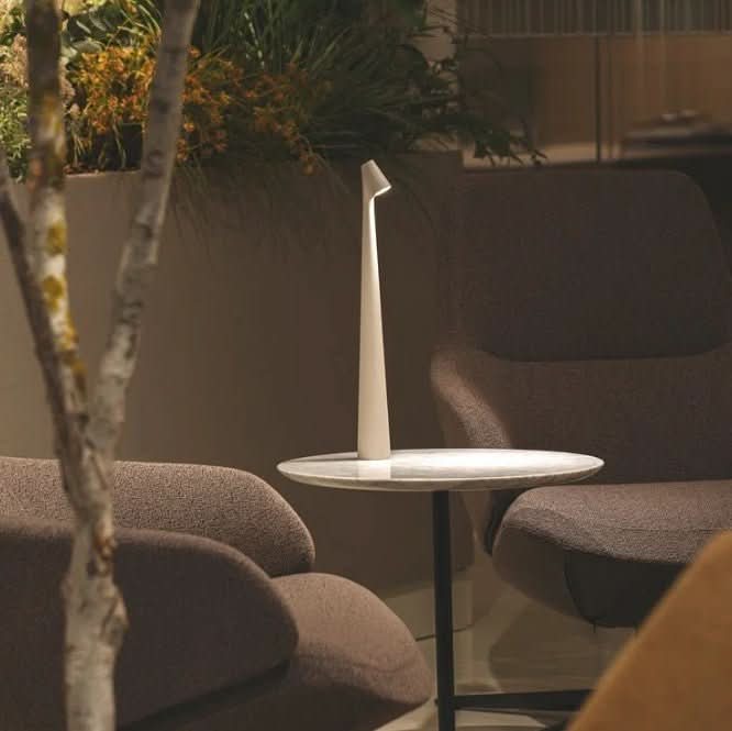 | Wiederaufladbare tragbare LED-Tischlampe