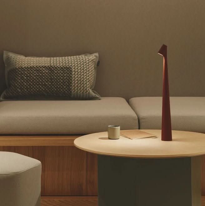 | Wiederaufladbare tragbare LED-Tischlampe