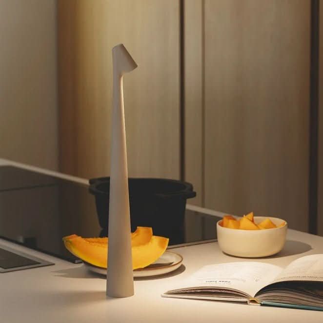 | Wiederaufladbare tragbare LED-Tischlampe